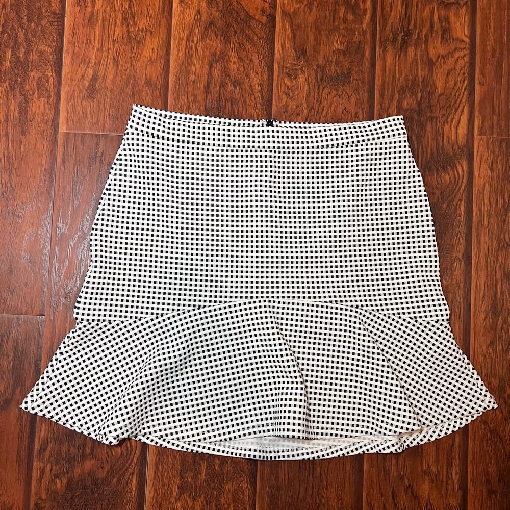 Banana Republic Black and White Checkered Pencil Skirt
